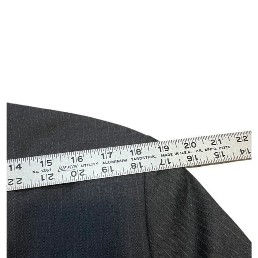 Hugo BOSS Rossellini Cinema Pinstripe Three Button Wool Sport Coat Mens Size 38R
